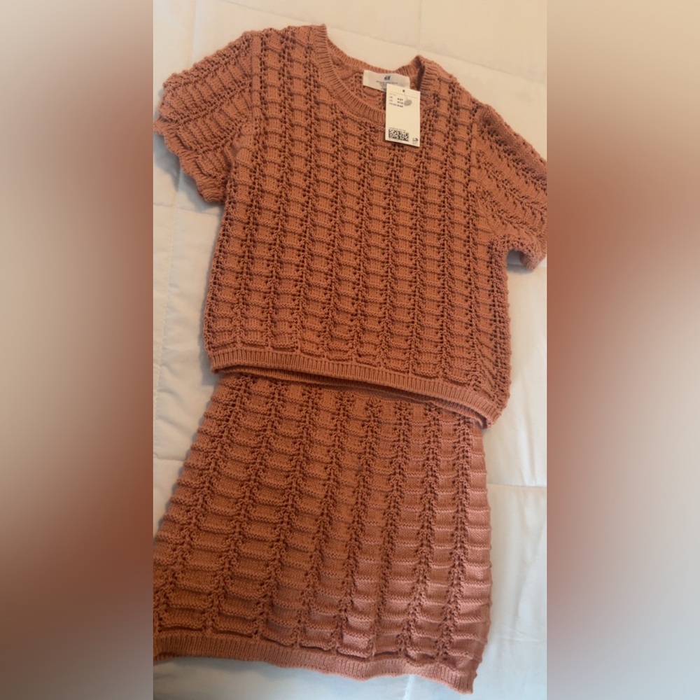 H&M Knit Sweater in Warm Pink